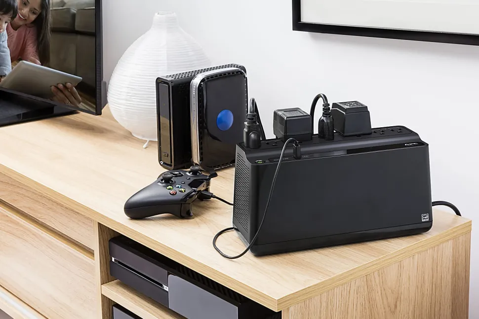 APC Back-UPS BE600M1 Battery Backup, 7 Outlet, 600VA/330W