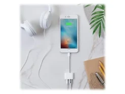 Belkin 3.5 mm Audio + Charge RockStar, White, F8J212BTWHT