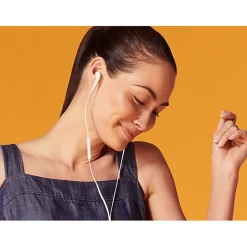 Belkin SoundForm Wired Earbuds with USB-C Connector - Stereo - USB Type C - Wired - Earbud - Binaural - In-ear - 4 ft Cable - White