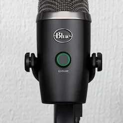 Blackmore Blue Yeti Nano Wired Condenser Microphone 20 Hz to 20 kHz Cardioid, Omni directional Desktop, Stand Mountable USB