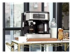 De'Longhi COM530M - Coffee machine with drip coffee maker and cappuccinatore - 15 bar