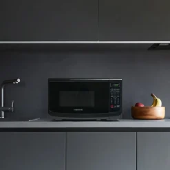 Farberware Classic 0.7 Cu Ft Countertop Microwave, Black