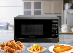 Farberware 1,000W Countertop Microwave Oven, 1.1 Cu. Ft., Retro Black