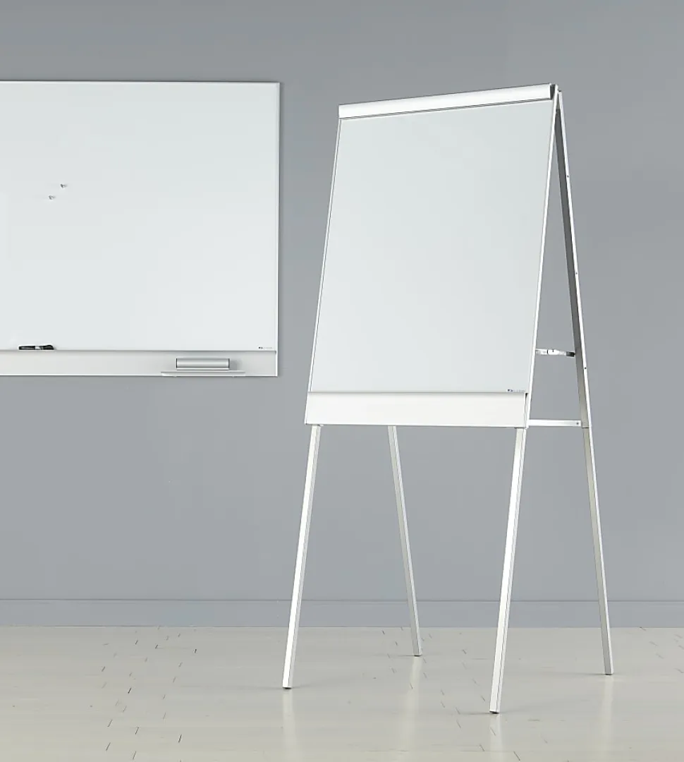Iceberg Polarity Magnetic Presentation Flipchart Easel with Dry-erase Surface - 30" (2.5 ft)x 38" (3.2 ft) - 30333