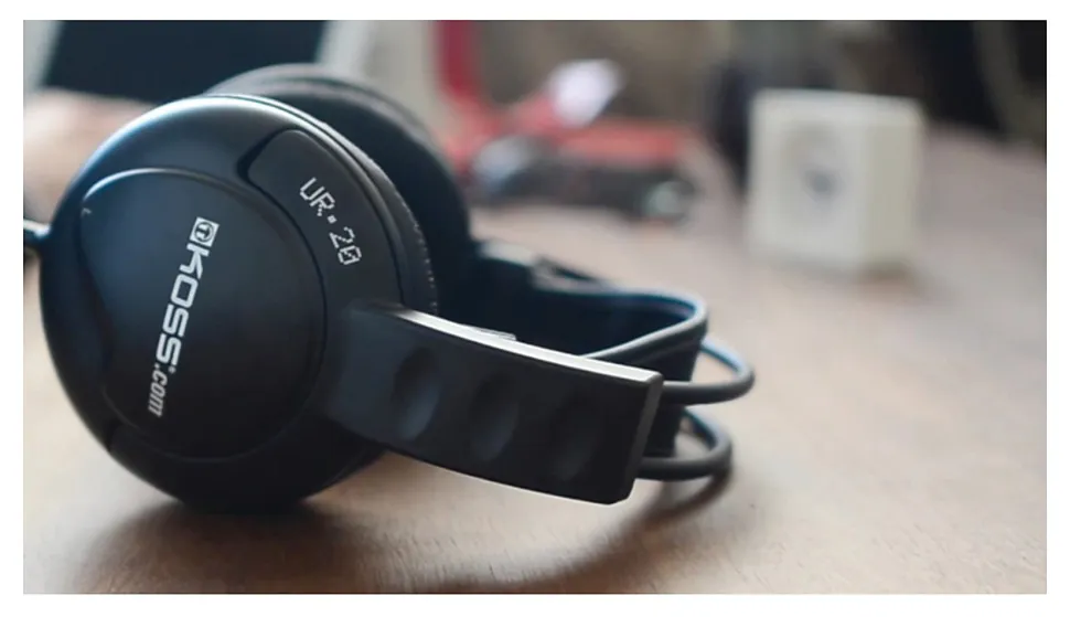 Koss UR20 Over Ear Headphones - Stereo - Wired - 32 Ohm - 30 Hz to 20 kHz - Over-the-head - Binaural - Circumaural - 8 ft Cable - 6/Pack