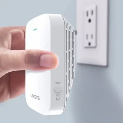Linksys® AX1800 Wi-Fi 2.4/5 GHz Gigabit Range Extender