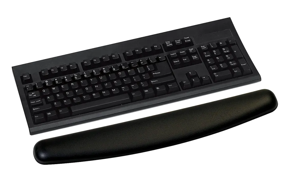 3M™ Compact Gel Keyboards Wrist Rest With Antimicrobial Protection, 18" Wide, Black