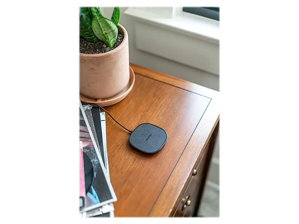 Mophie Universal Wireless Charging Pad, Black