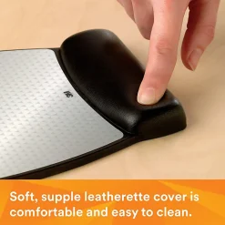 3Mâ„¢ Preciseâ„¢ Mouse Pad With Gel Wrist Rest, Compact, Black
