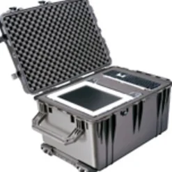 Pelican™ 1660 Rolling Case, 31.59" x 22.99" x 19.48"