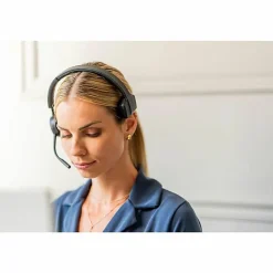 Poly Voyager 4310 Microsoft Teams Certified USB-C Headset with Charge Stand - Siri, Google Assistant - 77Y97AA