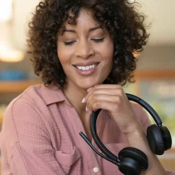 Poly Voyager 4320 UC Stereo USB-A Headset + BT700 USB-A Adapter + Charging Stand - Siri, Google Assistant - 77Y99AA