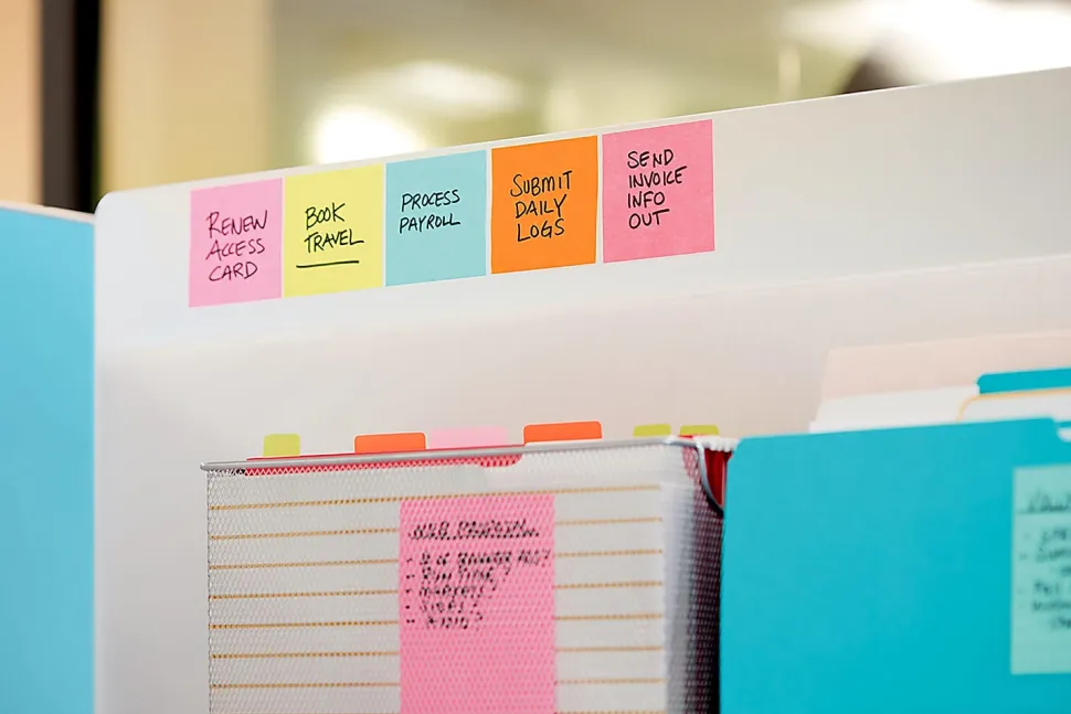 Post-it® Note Dispenser, 3 x 3 in, 12 Sticky Note Pads, 90 Sheets/pad, Sticky Note Holder, Black Base, Clear Top, Classroom or Office Supplies