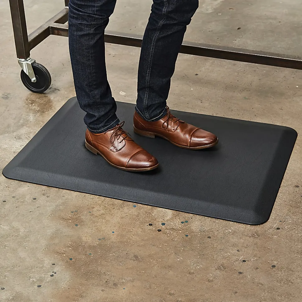 Realspace™ Anti-Fatigue Mat For All Floor Types, 20" x 30", Black