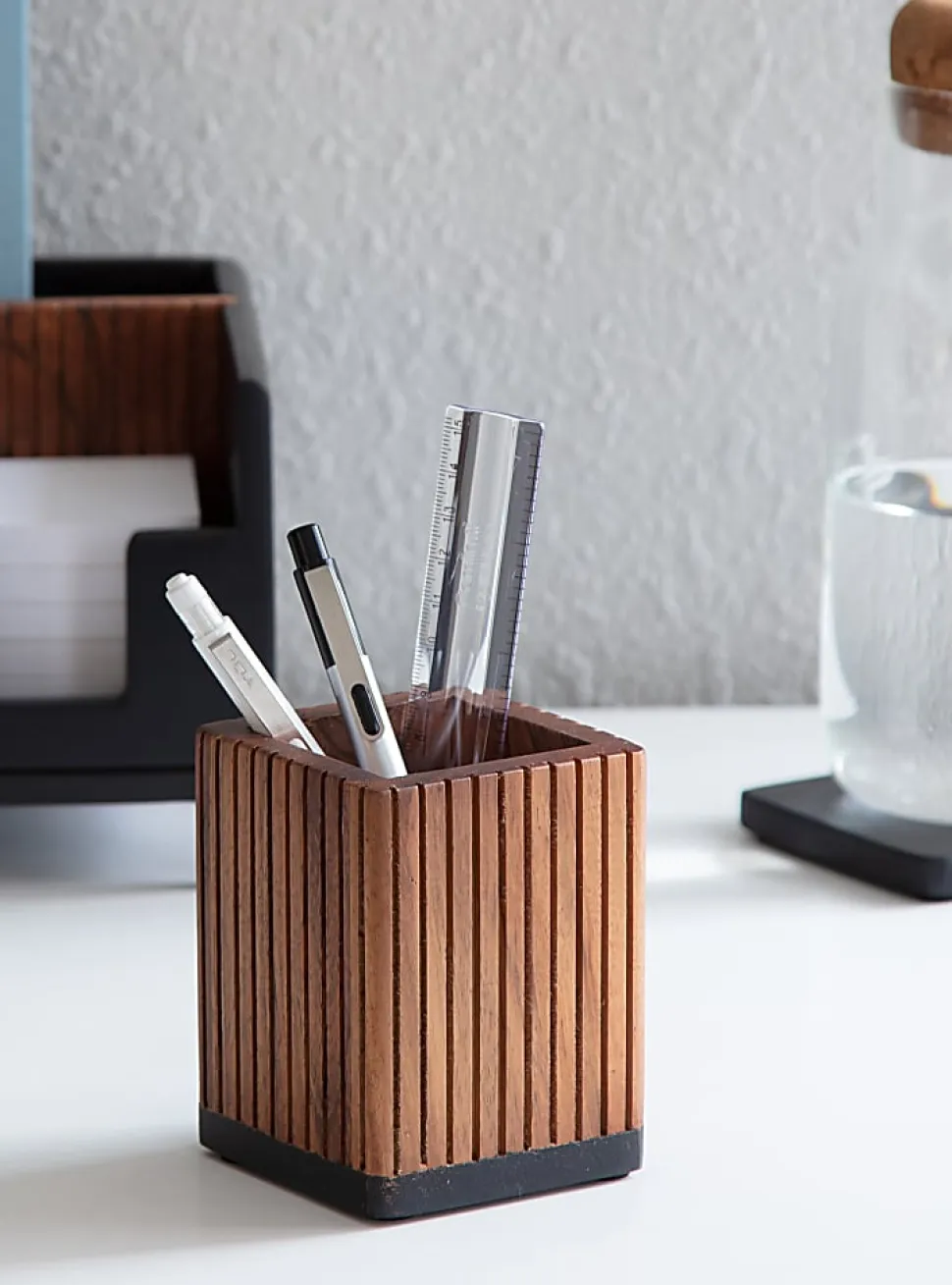 Realspace® Becker Wood Pen Cup, 4"H x 3"W x 3"D, Natural