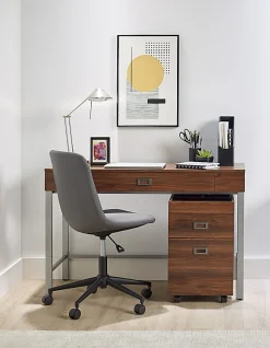 Realspace® Brezio 47