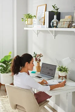 Realspace™ Kessly LED Desk Lamp With USB Port, 17