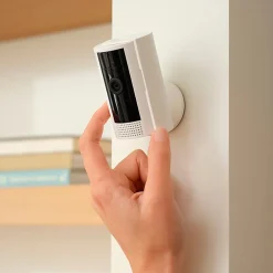 Ring Indoor Camera (2nd Gen), 3.81
