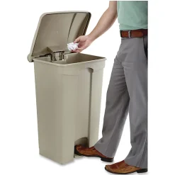 Safco® Plastic Step-On Receptacle, 23 Gallon, Tan