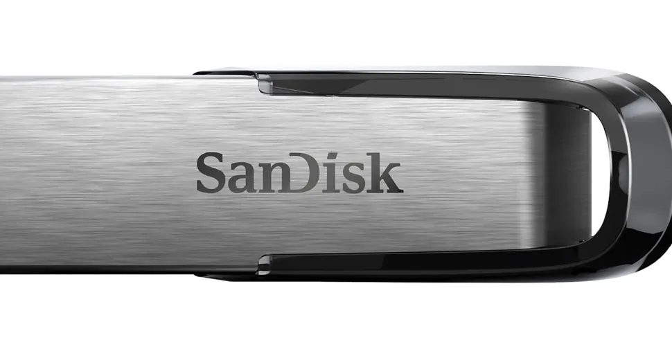 SanDisk Ultra Flair™ USB 3.0 Flash Drive, 256GB, Silver
