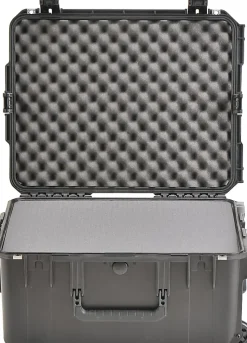 SKB Cases iSeries Protective Case With Layered Foam Interior, Built-In Pull Handle And 2 Wheels, 26