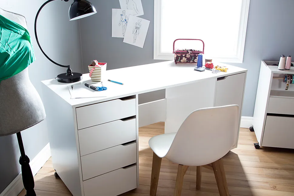South Shore Crea Sewing Craft Table on Wheels, Pure White