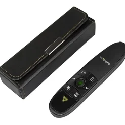 StarTech.com Wireless Presentation Remote with Green Laser Pointer - 90ft)