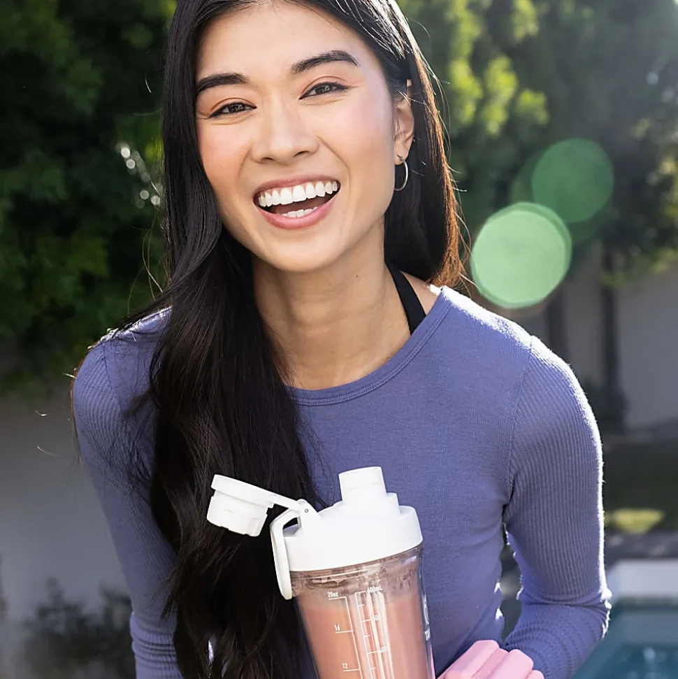 Takeya Tritan Shaker With Spout, 24 Oz, Cloud White