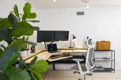 VersaDesk® Foundry Bench® 80